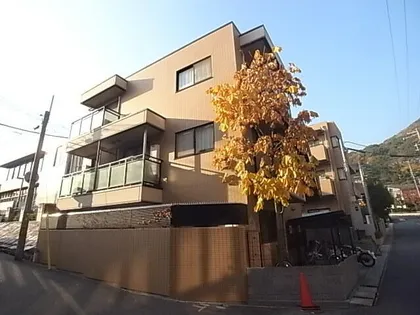 グランツ岡本【1階】の外観