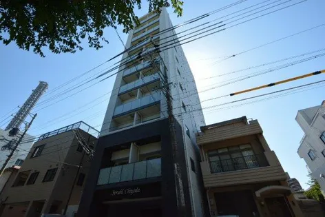 シュトラール千代田【2階】の外観