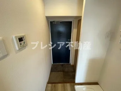 ミュゼ甲子園【4階】の玄関