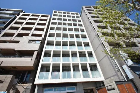 ルーエ本山【9階】の外観