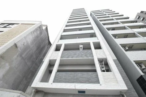 エスリード泉 外堀通【6階】の外観