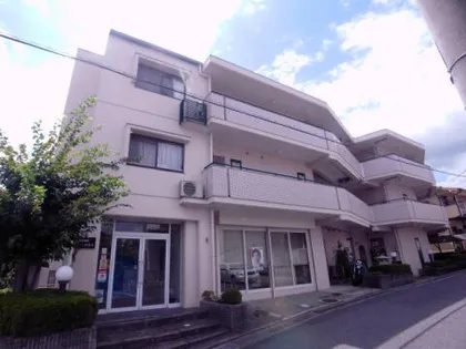 チャールズミッシェル【1階】の外観