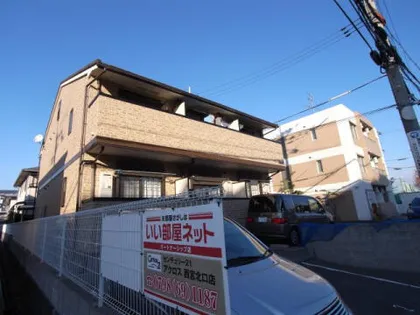 エンブレイスの画像