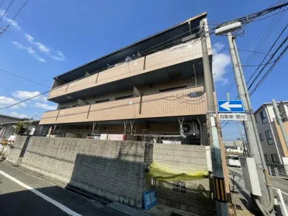 シャルマン【3階】の外観