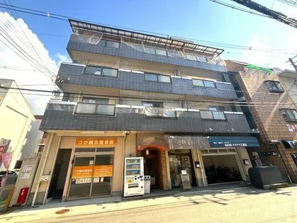 クレインファースト【4階】の外観