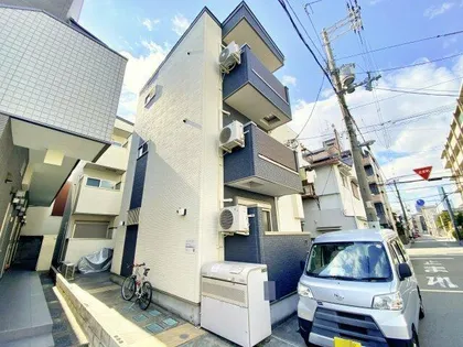 F MAISON AILESの画像