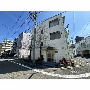 Blue Square【2階】の外観