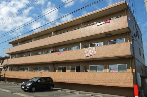 ファミーユ網干の画像