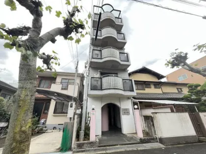 レジデンスドール【5階】の外観