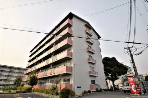 ベルメゾン道明寺【106号室】の外観