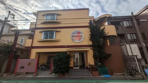 ベア・ベリー【3階】の外観