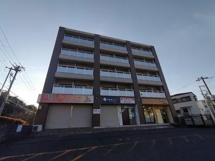 大阪府吹田市上山手町【マンション】の外観