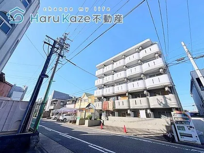 プレスイン城下の画像