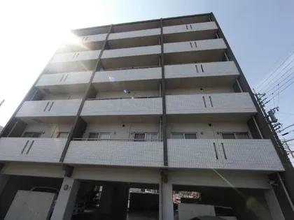 ロイヤルアベニューの画像