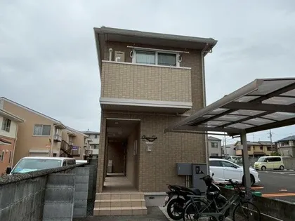 シャルム イースト【101号室】の外観