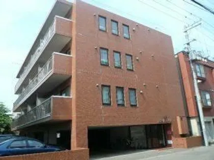 スカイパレス32【2階】の外観