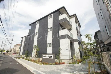 SKY palace【1階】の外観