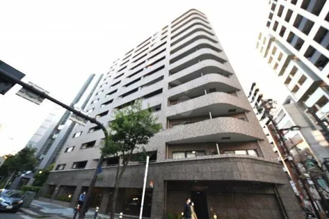 リーガル四ツ橋筋【2階】の外観