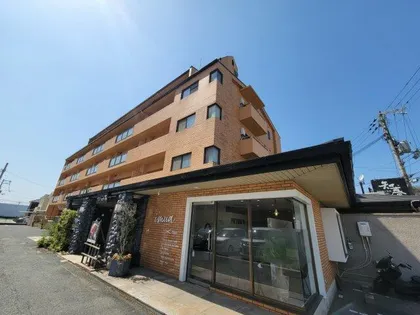 バルビゾン岡田の画像