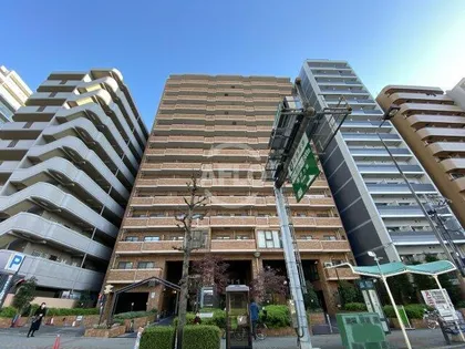 ネオアージュ土佐堀【9階】の外観