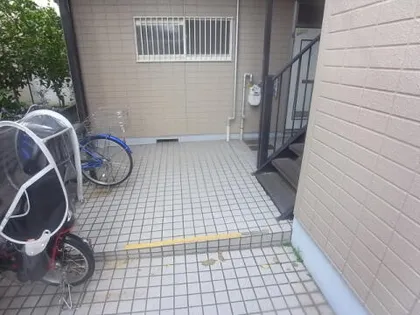 菊水ハイツ1番館【103号室】の玄関