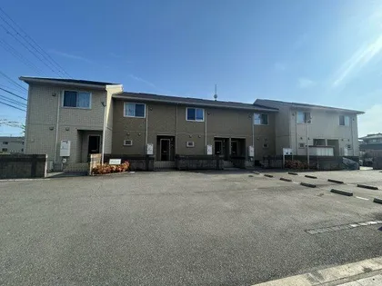兵庫県姫路市飾磨区今在家6丁目【テラスハウス】の外観