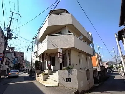 ライフシティサカイ【2階】の外観