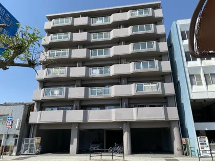 ロイヤルコーポ東雲【505号室】の外観