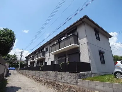 ファミール仁川V【2階】の外観