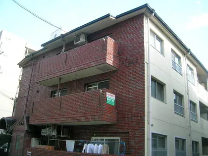 センチュリー三島【1階】の外観