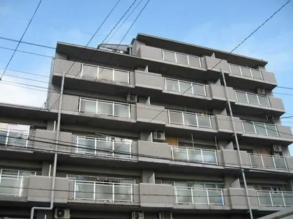 ペルル伏見桃山【6階】の外観