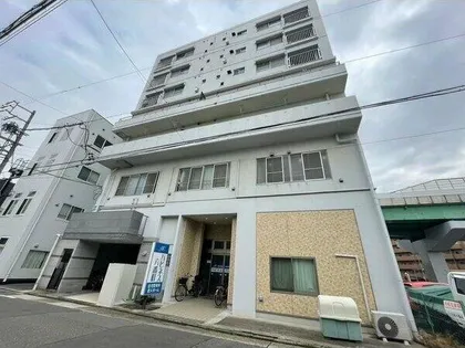 ハイツ西郊【7階】の外観