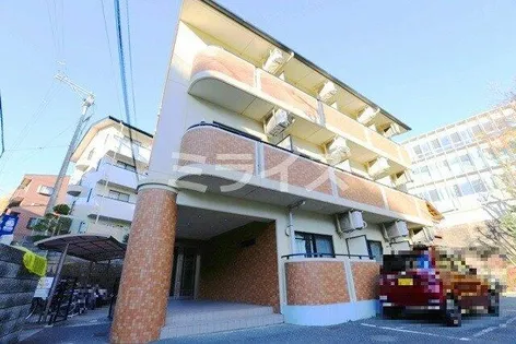 モンプランドール千里【2階】の外観