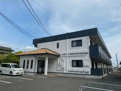 ファミーユ中山の画像