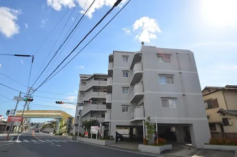 キャッスルコート安室の画像