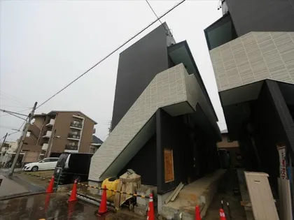 MAISON FAR 小本の画像