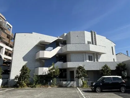 プレステージフジモトの画像