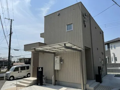 ウエスト シェラ【201号室】の外観