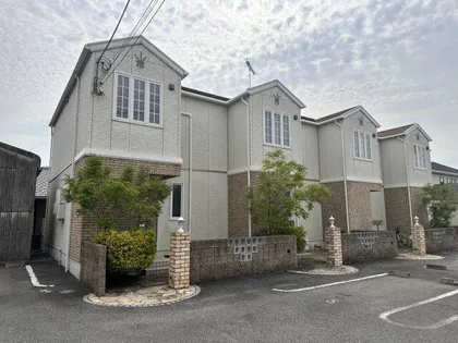 兵庫県加古川市加古川町篠原町【テラスハウス】の外観