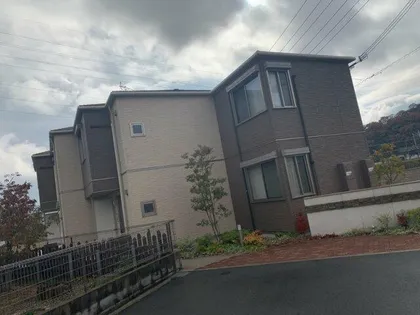 ヴーヴレ【2階】の外観