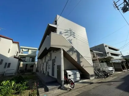 マロンディーグル【2階】の外観
