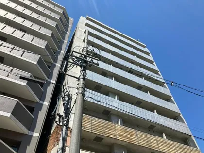 泉アパートメント【8階】の外観