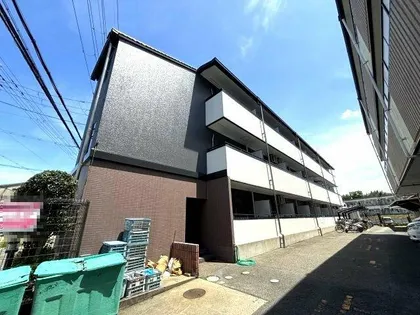 ベルメゾン一須賀Ⅰ号館【1階】の外観