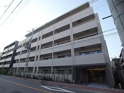 ラ テール南塚口【2階】の外観