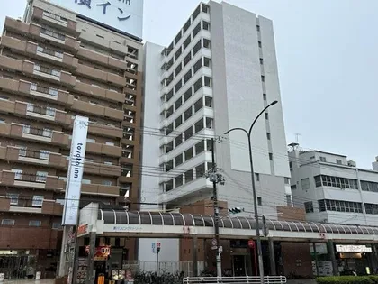 ラ・ウェゾン湊川公園【8階】の外観