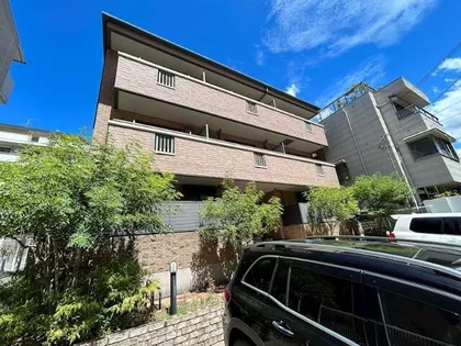 オーベルジュ岡本【1階】の外観