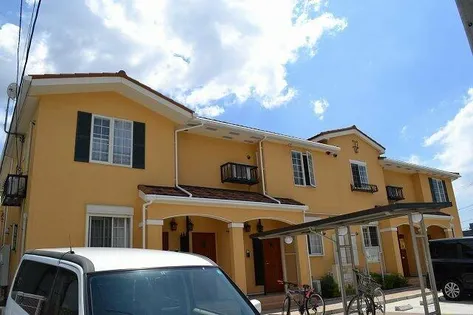 フラットツー【1階】の外観