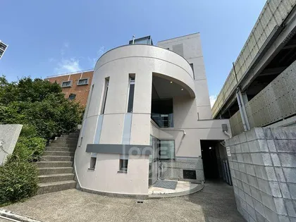 ドムス西高槻【3階】の外観