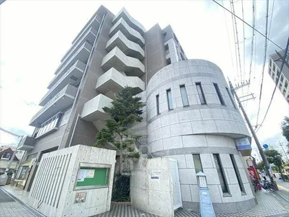 ラ フレールの画像