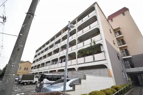 シャトーアストリアの画像